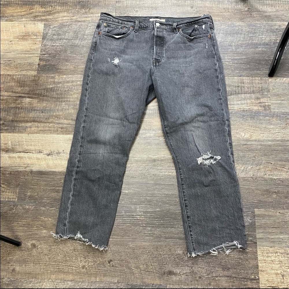 Levi’s Black Wedgie Straight Leg Jeans Size 32” Raw Hem